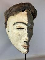250849 Prachtig Afrikaans Pende Mbuya masker uit Congo., Antiek en Kunst, Ophalen of Verzenden