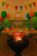 Te huur leuke Limonadefontein/Cocktailfontein Verjaardag, Ophalen, Zo goed als nieuw, Verjaardag