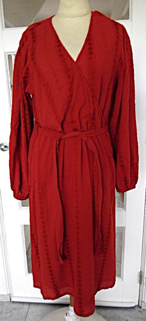 Shiwi jurk maat L, Kleding | Dames, Jurken, Zo goed als nieuw, Maat 42/44 (L), Rood, Onder de knie, Ophalen of Verzenden