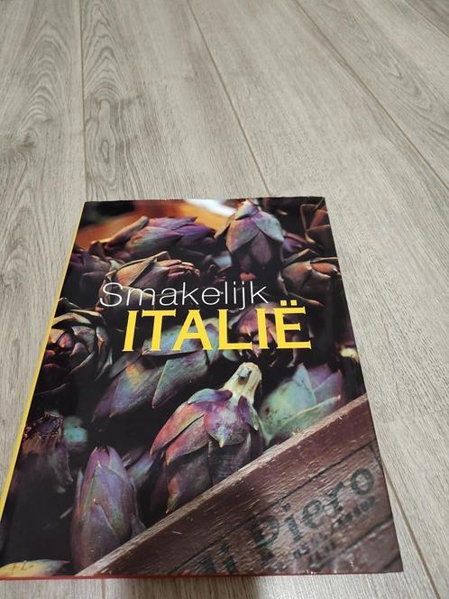 Smakelijk Italie, Boeken, Kookboeken, Zo goed als nieuw, Italië, Ophalen of Verzenden