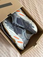 Yeezy Boost 700 Magnet Size 44, Kleding | Heren, Schoenen, Ophalen of Verzenden, Zo goed als nieuw
