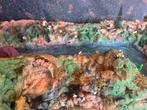 Diorama 570 x 1100 mm - Rots & riviertafereel (waterdicht), Hobby en Vrije tijd, Modelbouw | Figuren en Diorama's, Ophalen of Verzenden