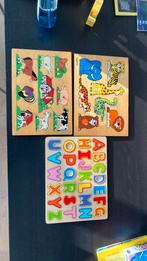 Drie houten inlegpuzzels; boerderij /dieren / letters, Kinderen en Baby's, Speelgoed | Kinderpuzzels, Van hout, Minder dan 10 stukjes