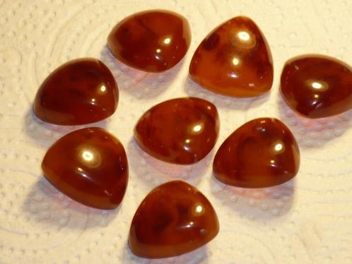 Acht prachtige oude bakelieten knoppen amber kleur 45,8 gram, Antiek en Kunst, Antiek | Kleding en Accessoires, Heren, Verzenden