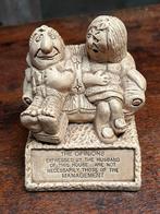 Spottend beeldje man & vrouw knipoog humor, Ophalen of Verzenden, Gebruikt, Mens