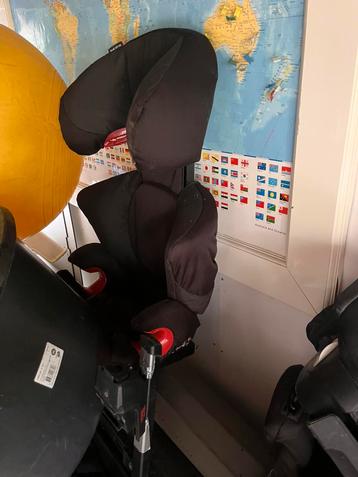 4 x Autostoel met isofix beschikbaar voor biedingen