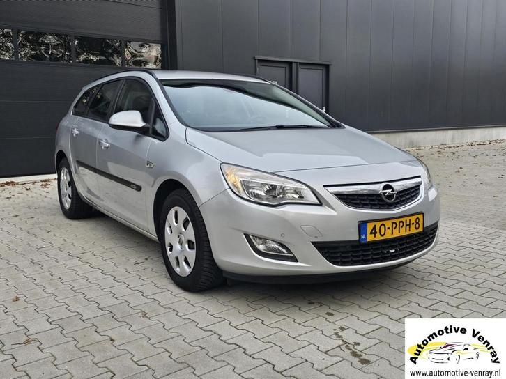 Opel Astra Sports Tourer 2.0 CDTi Edition Automaat lage KM!, Auto's, Opel, Bedrijf, Te koop, Astra, ABS, Airbags, Airconditioning
