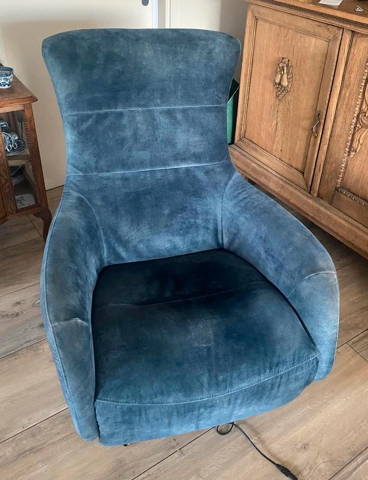 Draaibare elektrische relax fauteuil, Huis en Inrichting, Fauteuils, Zo goed als nieuw, Stof, 50 tot 75 cm, 75 tot 100 cm, Ophalen