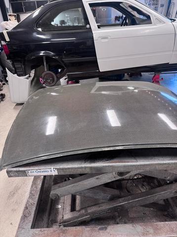 Bmw e46 coupe carbon kevlar dak beschikbaar voor biedingen