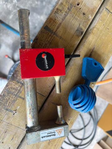 Doublelock Compact Eagle koppelingsslot beschikbaar voor biedingen