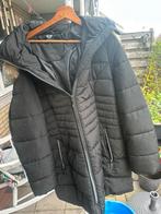 Dames Zwarte winterjas   Maat 44 met bont randje, Kleding | Dames, Jassen | Winter, Ophalen of Verzenden, Zo goed als nieuw, Maat 42/44 (L)