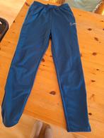Nike blauwe trainingsbroek dry fit maat 158- 170, Jongen, Gebruikt, Ophalen of Verzenden, Sport- of Zwemkleding