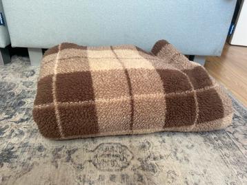 Geblokte Fleece Deken beschikbaar voor biedingen