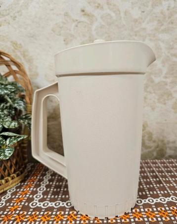 Tupperware vintage water / limonade kan cremekleur  beschikbaar voor biedingen