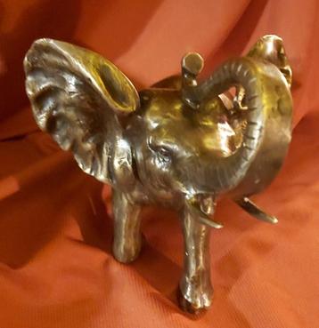 mooie bronzen olifant +/-3.5kg beschikbaar voor biedingen