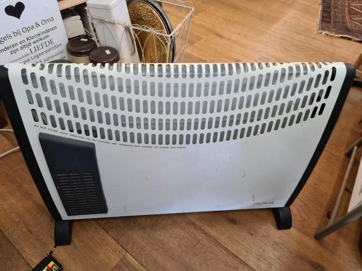 Hete lucht kachel 220v - Werkt!, Huis en Inrichting, Kachels, Ophalen
