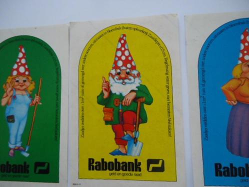 sticker oud Kabouter strip 1977 Rabobank retro bank vintage, Verzamelen, Stickers, Zo goed als nieuw, Bedrijf of Vereniging, Verzenden