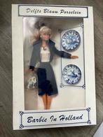 Barbie in Holland delfts blauw, Verzamelen, Poppen, Ophalen of Verzenden, Zo goed als nieuw, Pop