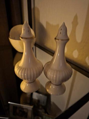 Lenox Zout en Peper Stel beschikbaar voor biedingen