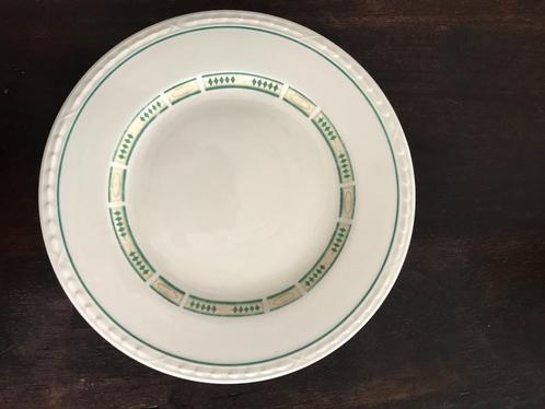 9 x diner borden diepe borden: €1,25 / st of samen etc., Huis en Inrichting, Keuken | Servies, Nieuw, Bord(en), Overige stijlen