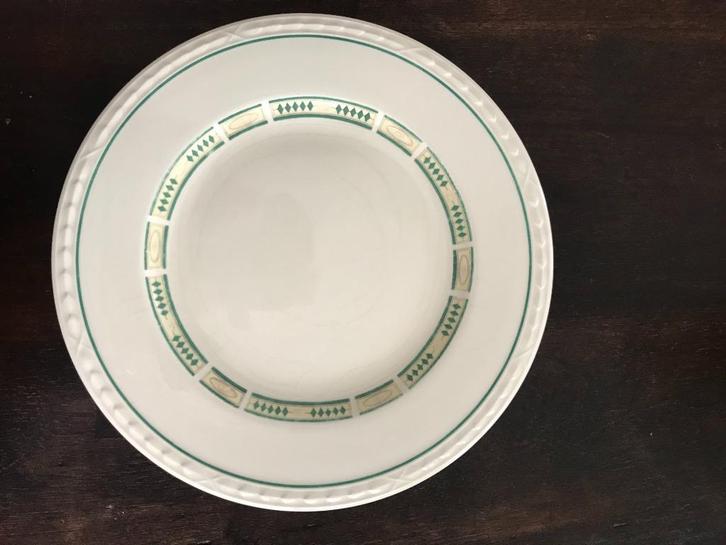 9 x diner borden diepe borden: €1,25 / st of samen etc., Huis en Inrichting, Keuken | Servies, Nieuw, Bord(en), Overige stijlen