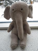 Grijs gebreide olifant van Hema met zwart geborduurde ogen, Ophalen of Verzenden, Zo goed als nieuw, Olifant