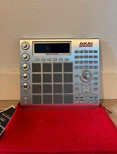Akai mpc studio, Muziek en Instrumenten, Midi-apparatuur, Ophalen of Verzenden