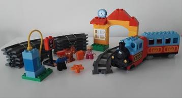 Lego Duplo, kleine treinset  beschikbaar voor biedingen