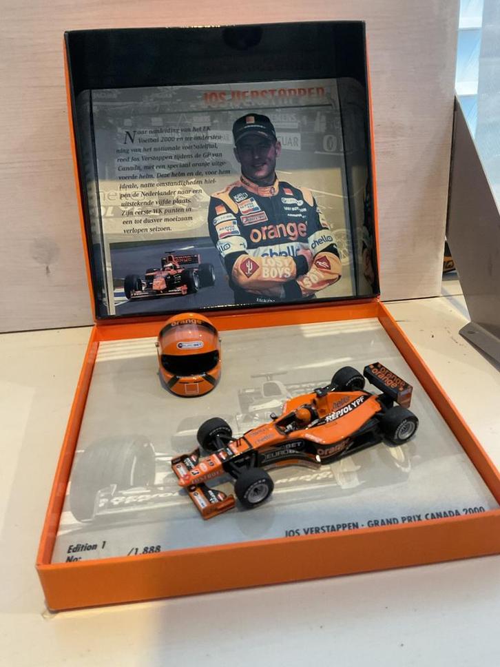 1:43 unieke set met Jos en Max verstappen, Verzamelen, Automerken, Motoren en Formule 1, Zo goed als nieuw, Formule 1, Ophalen of Verzenden