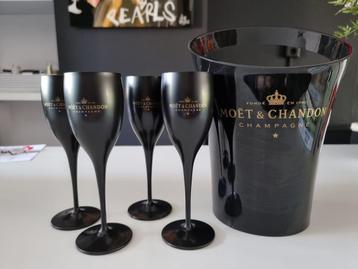Moet&Chandon Champagne Koeler 4 Mat Zwarte Flutes + Kado. beschikbaar voor biedingen
