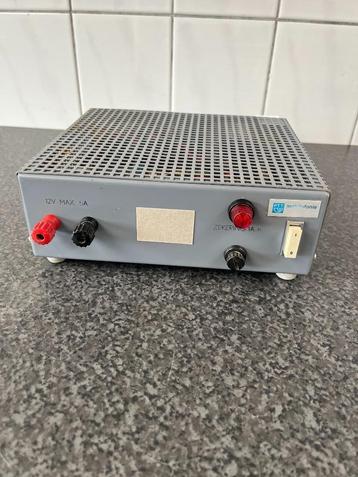 PTT Mobilofone voeding H5AV12B . 12 volt , 5 ampere . beschikbaar voor biedingen