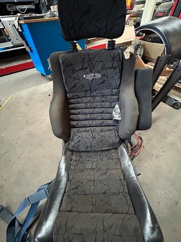 König race stoelen beschikbaar voor biedingen
