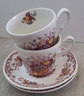 2 kopjes en 4 schotels Fruit & Flowers Royal Tudor beschikbaar voor biedingen