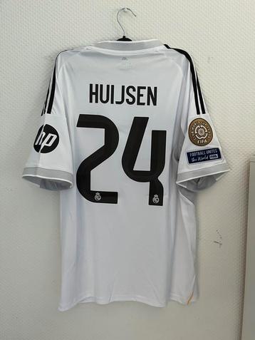 Real Madrid thuis 2025/26 Huijsen maat M beschikbaar voor biedingen