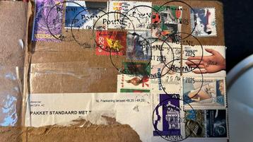 Postzegels gratis af te halen beschikbaar voor biedingen