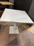 Enkel potige bijzettafel/eettafel - 80x80x75H, Ophalen, 1025xe, Zo goed als nieuw, 60 cm of meer