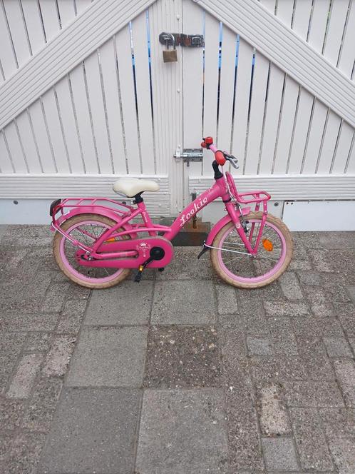 16" Loekie Meisjesfiets in Nette Staat., Fietsen en Brommers, Fietsen | Kinderfietsjes, Gebruikt, 16 tot 20 inch, Ophalen