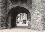 Maastricht Helpoort 2 originele foto’s A.N.V.V. Den Haag, Verzamelen, Foto's en Prenten, Foto, Ophalen of Verzenden, Zo goed als nieuw