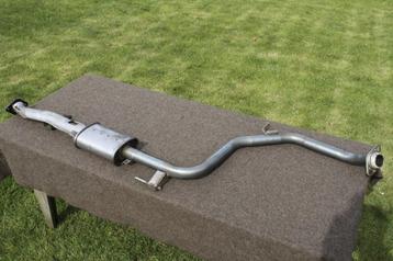 Mazda 323 BA nieuwe tussendemper origineel beschikbaar voor biedingen