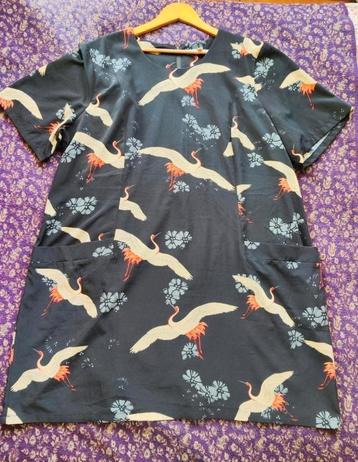 Yumi zwart basic jurkje met kraanvogels, korte mouw, mt 48 beschikbaar voor biedingen