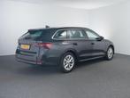 Skoda Octavia Combi 1.5 TSI First Edition | Matrix | Carplay, 65 €/maand, 4 cilinders, 150 pk, Zwart