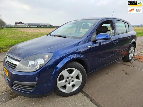 Opel Astra 1.6 Edition/ automaat/ aangepast voor invalide me, Auto's, Opel, Bedrijf, Te koop, Astra, ABS, Airbags, Airconditioning