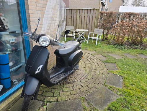 Senzo Scooter, Fietsen en Brommers, Snorfietsen en Snorscooters, Zo goed als nieuw, Ophalen of Verzenden