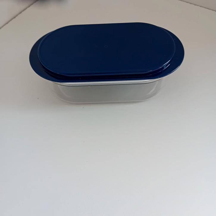Tupperware Ovale Bewaardoos met Blauw Deksel, Huis en Inrichting, Keuken | Tupperware, Zo goed als nieuw, Bak of Kom, Blauw, Ophalen of Verzenden
