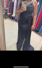 Zwarte satijnen galajurk, Maat 38/40 (M), Galajurk, Zwart, Ophalen of Verzenden