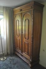 Linnenkast, antiek, 224 bij 127 bij 50 cm, Ophalen