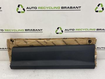 Portierlijst Deurlijst Links Achter Audi Q2 NIEUW 81A853969 beschikbaar voor biedingen