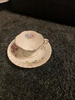 Thee kopje met schotel van Royal Albert, Moss Rose., Verzamelen, Porselein, Kristal en Bestek, Ophalen, Zo goed als nieuw, Porselein