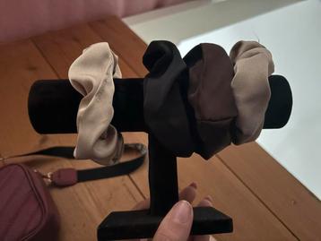 Scrunchies - Laatste 4! beschikbaar voor biedingen
