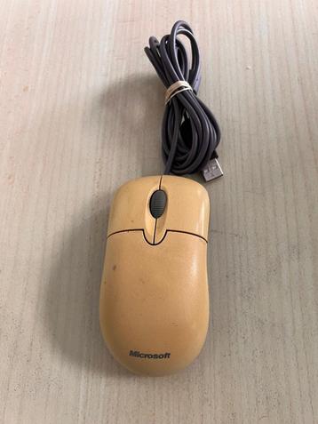 Microsoft optische muis met USB A aansluiting  beschikbaar voor biedingen